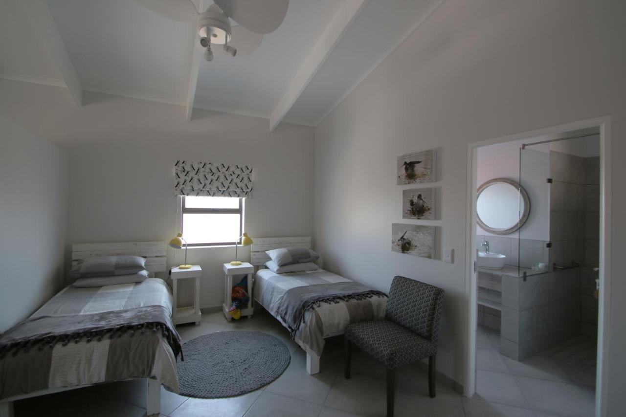 Albatross Guesthouse Лангебан Экстерьер фото